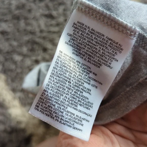 The North Face Womens Turtle Neck Crop Top Size Small Never Stop Exploring - Picture 5 of 6